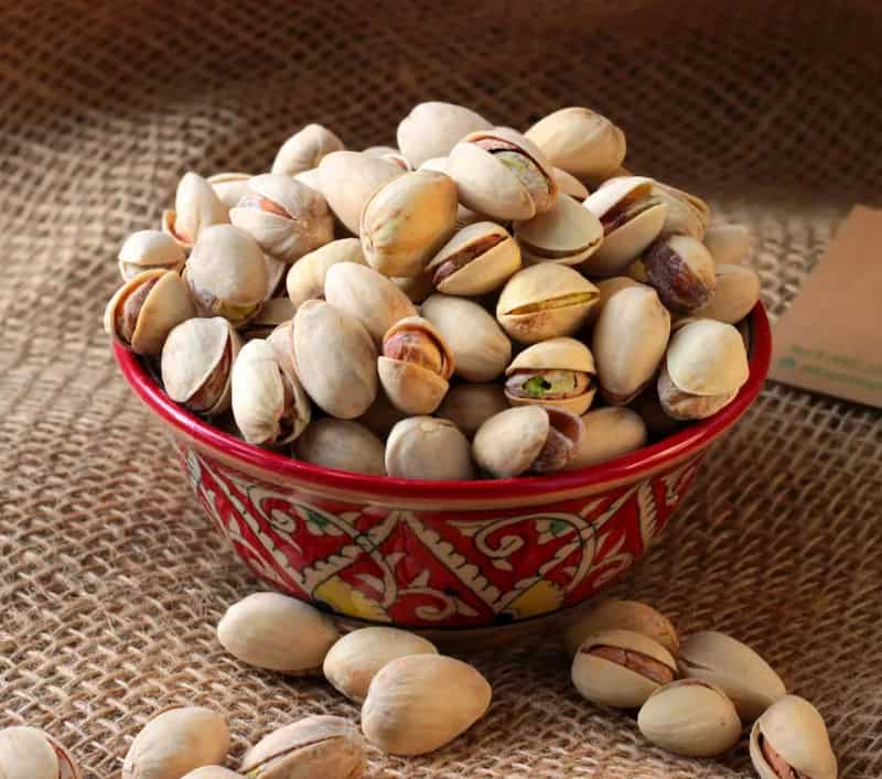 پسته خندان تازه مناسب تهیه آجیل های مخلوط و پذیرایی مجلسی